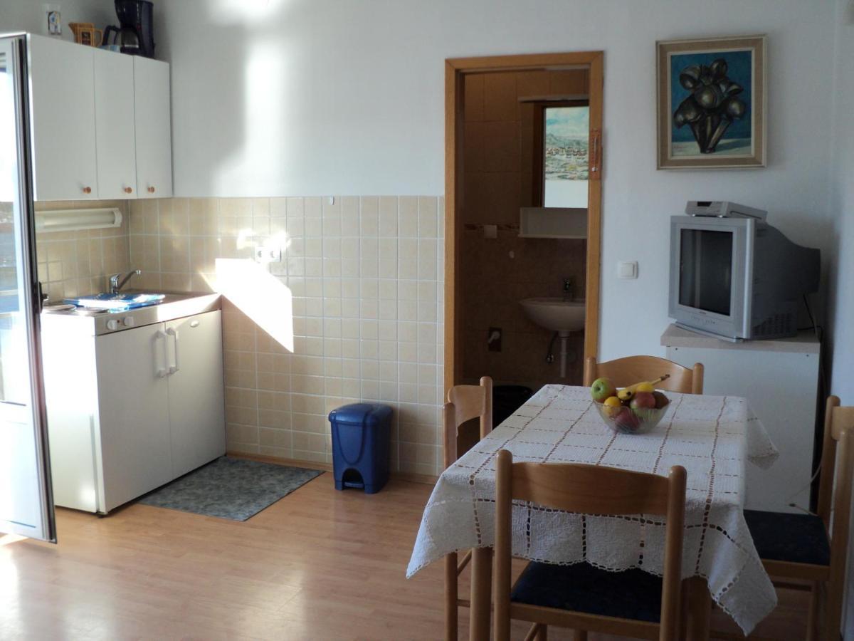 Apartments Rubinic เยลซา ภายนอก รูปภาพ